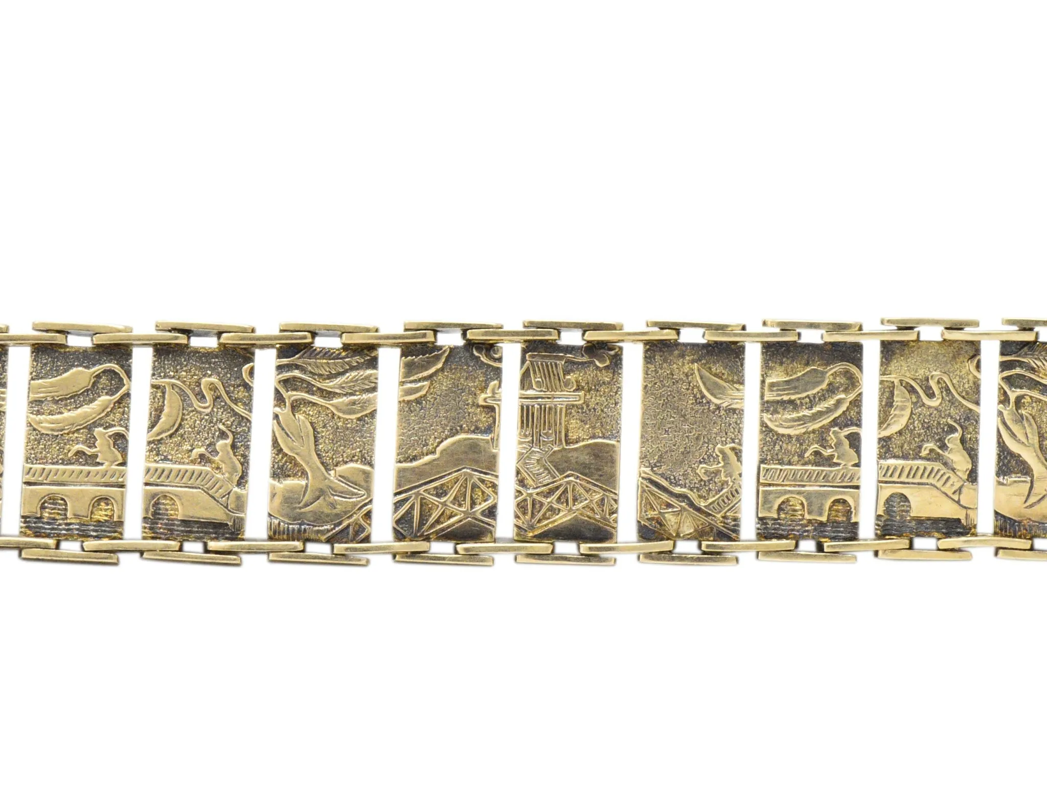 Art Nouveau 9 Karat Gold Asian Scenic Panel Link Bracelet