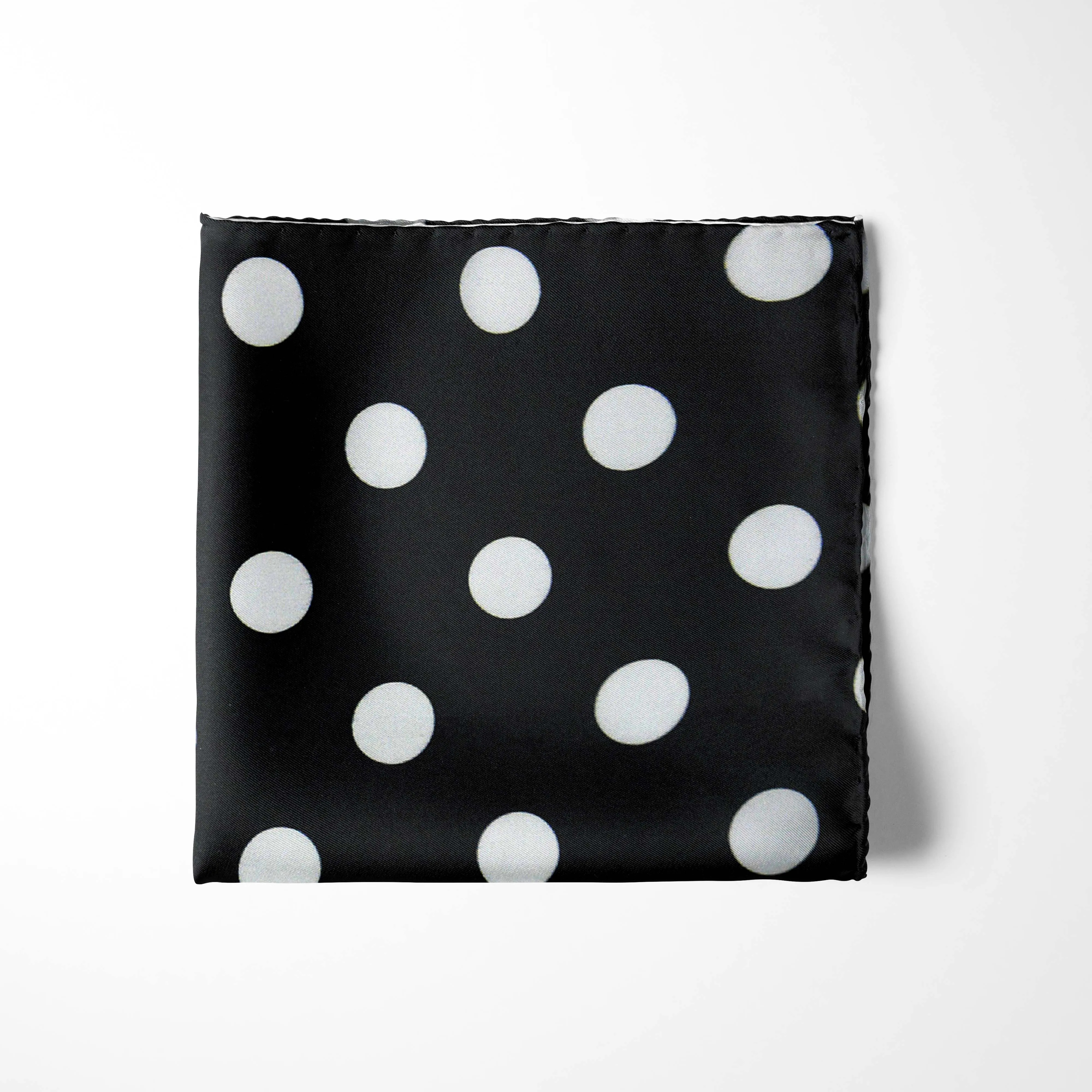 BLACK MEDIUM POLKA DOTS SILK POCKET SQUARE
