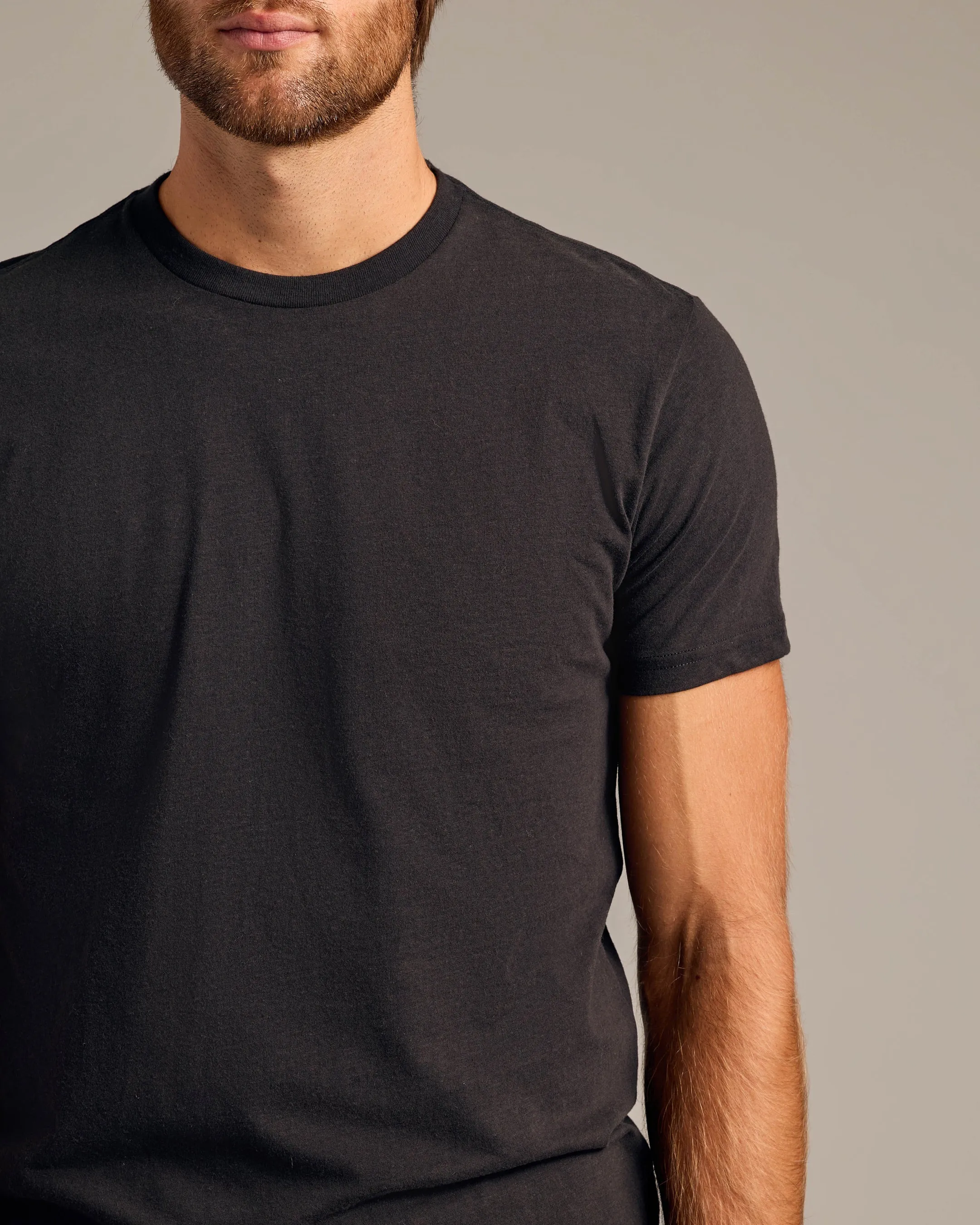 Black Short Sleeve Crew Neck Tee