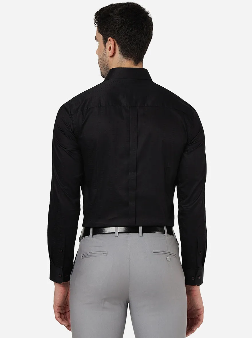 Black Solid Slim Fit Formal Shirt | JadeBlue