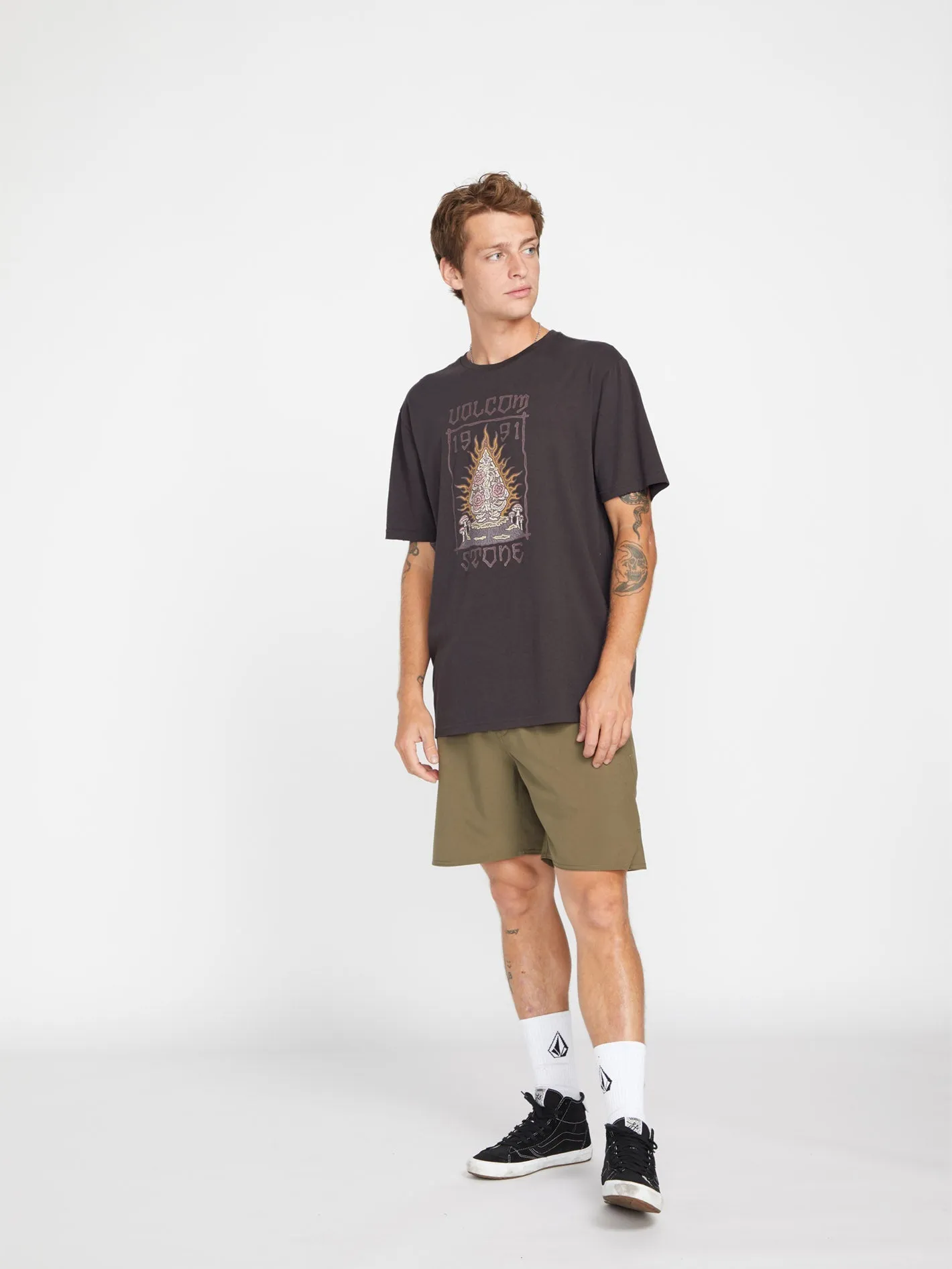 Caged Stone T-Shirt - RINSED BLACK