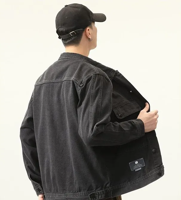 Double Stitched Solid Color Denim Trucker Jacket for Men with Cargo Style