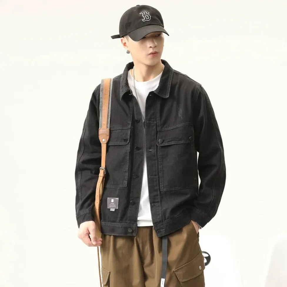Double Stitched Solid Color Denim Trucker Jacket for Men with Cargo Style