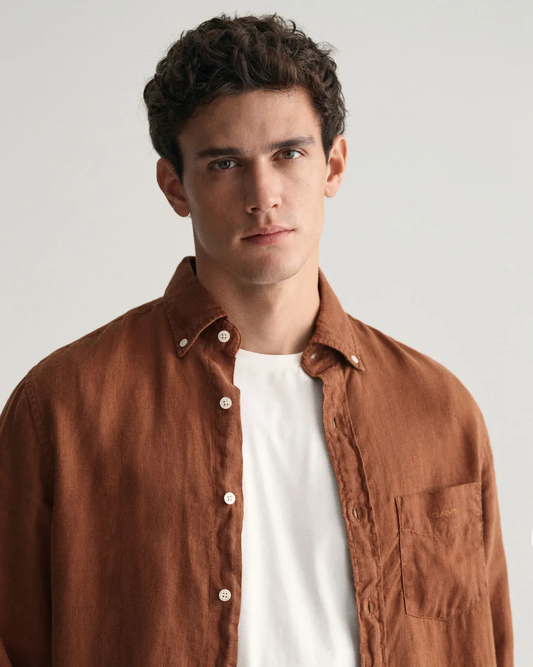 Gant Men Brown Regular Fit Solid Linen Shirt