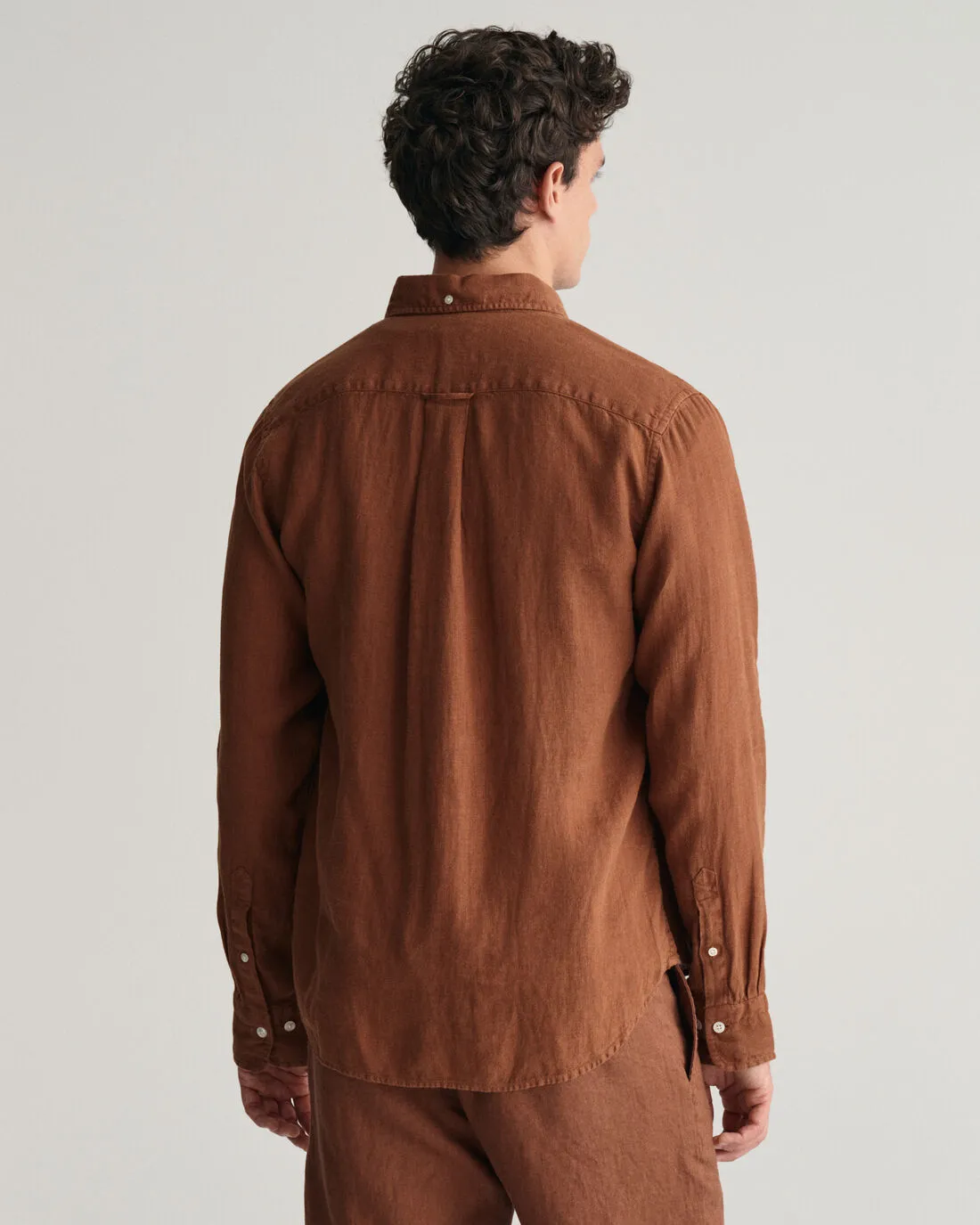 Gant Men Brown Regular Fit Solid Linen Shirt