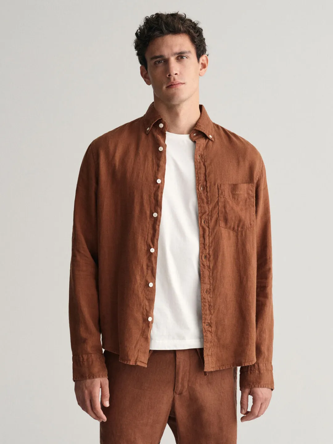 Gant Men Brown Regular Fit Solid Linen Shirt