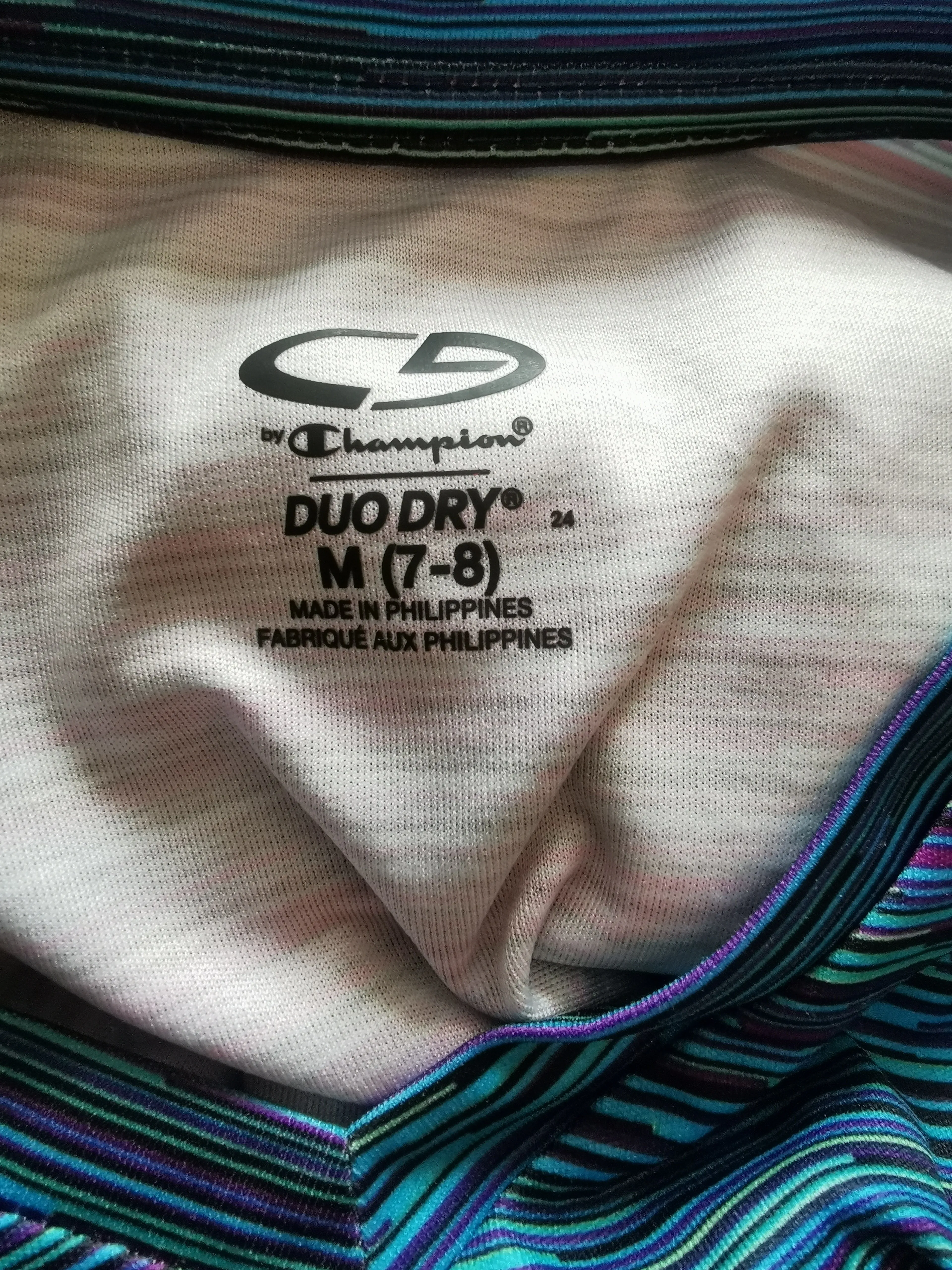 GIRL SIZE MEDIUM (7/8 YEARS) CHAMPION, Duo Dry Athletic Top EUC B35
