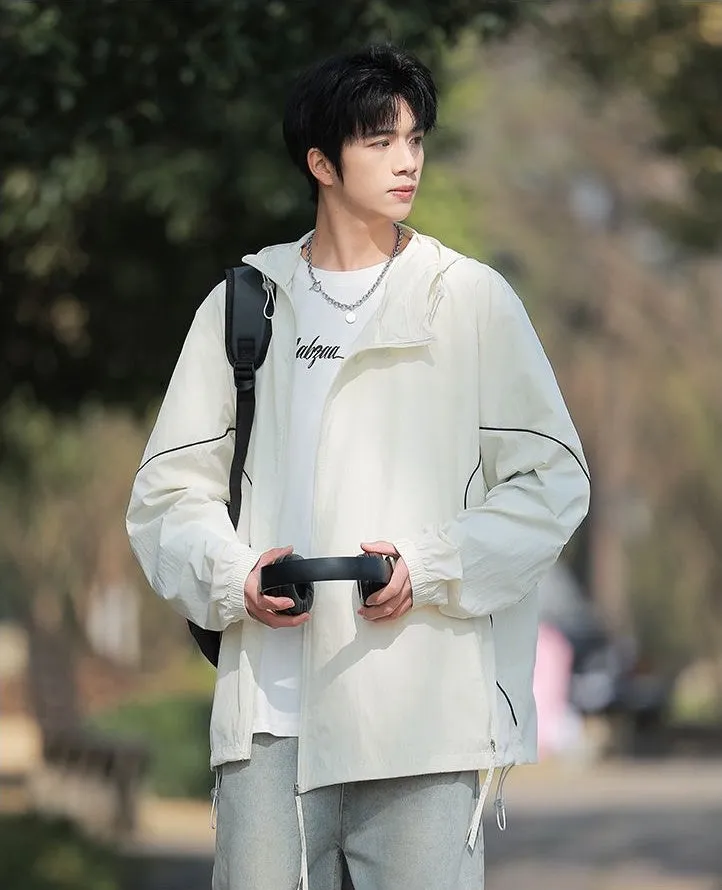 Hooded Graphic Print Windbreaker for Men with Zip Pocket