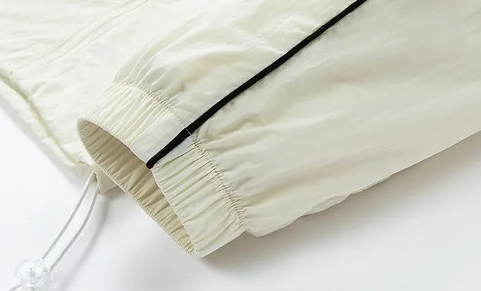 Hooded Graphic Print Windbreaker for Men with Zip Pocket