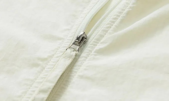 Hooded Graphic Print Windbreaker for Men with Zip Pocket
