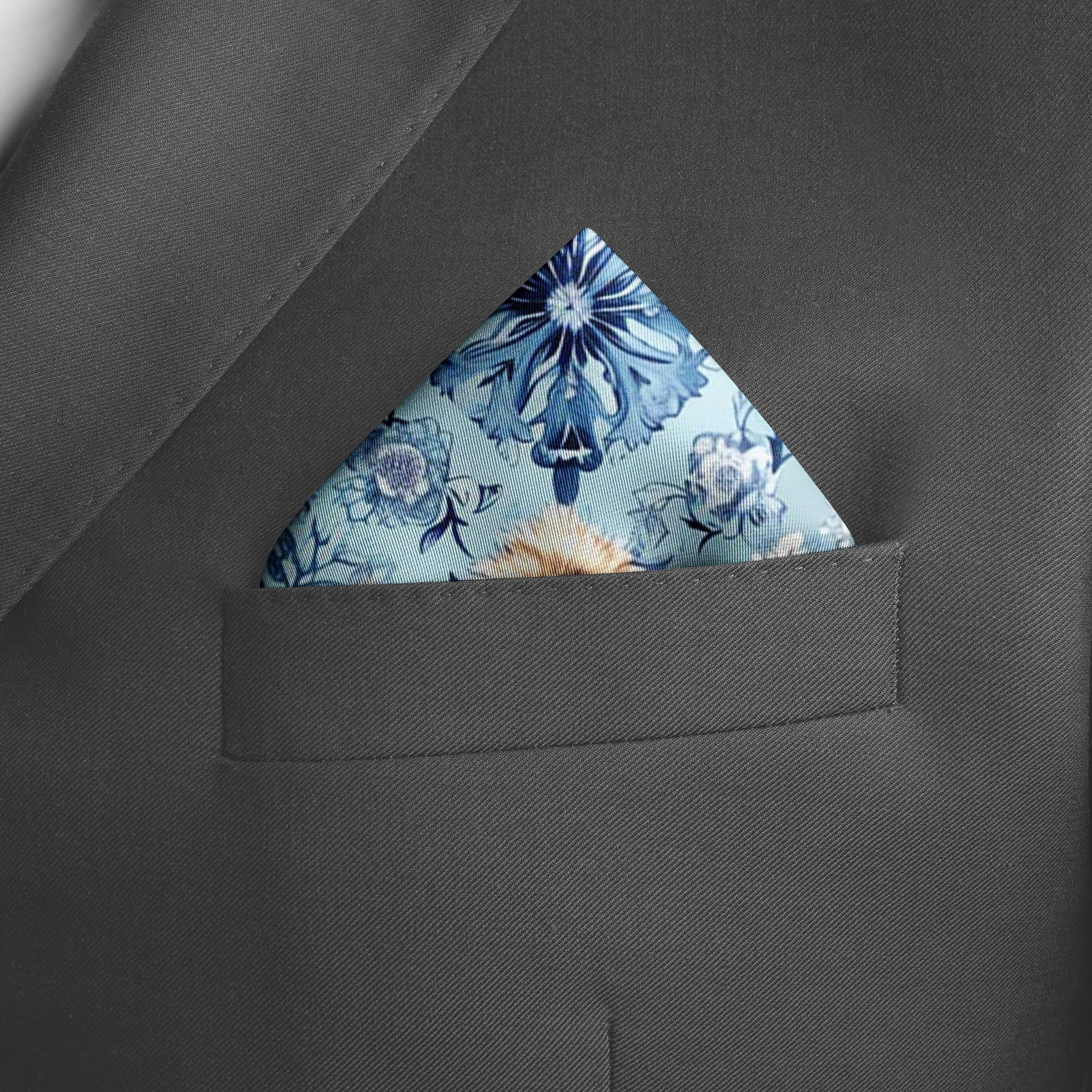 ISFAHAN MOSQUE SILK POCKET SQUARE