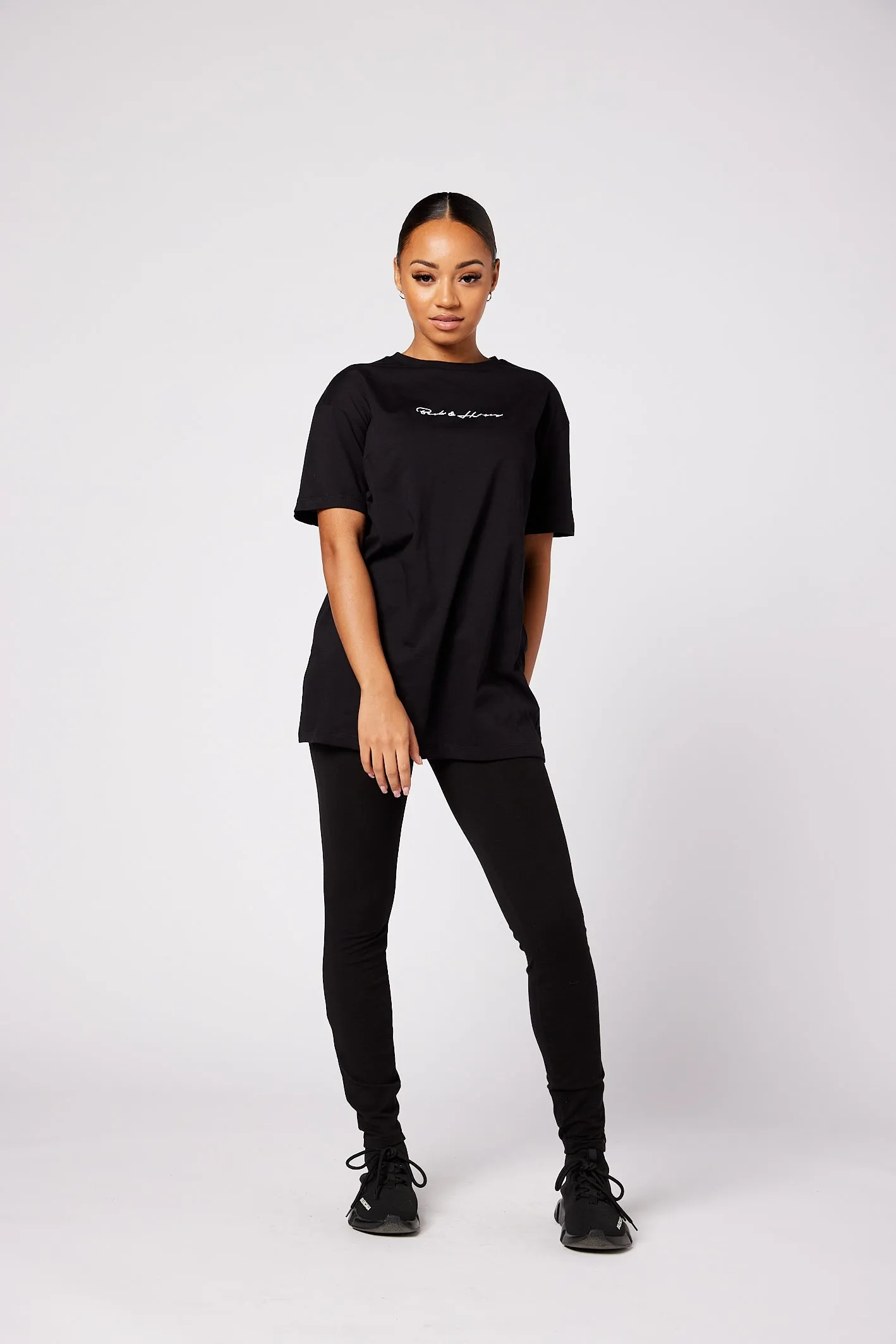 LUNA T-SHIRT- BLACK