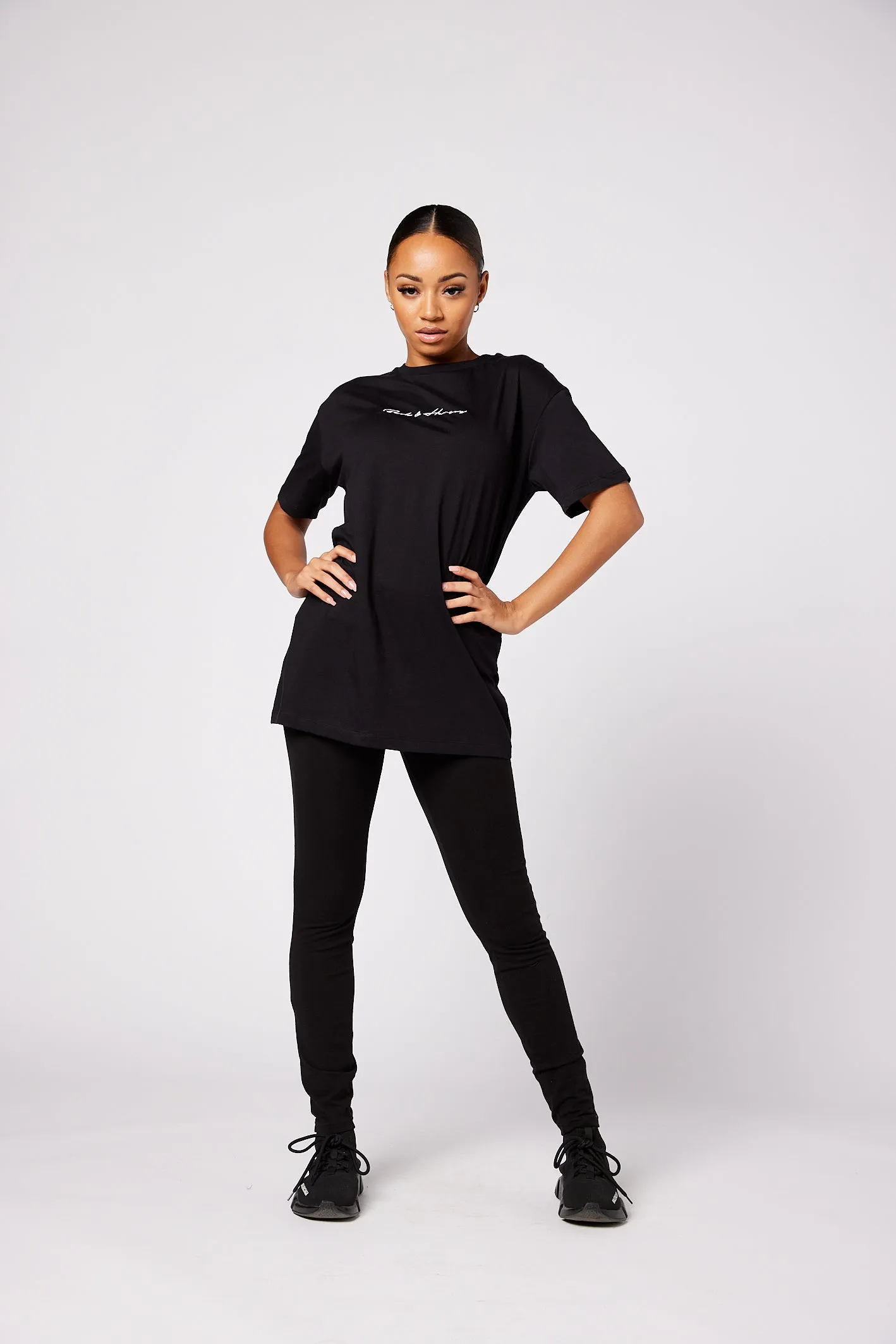 LUNA T-SHIRT- BLACK