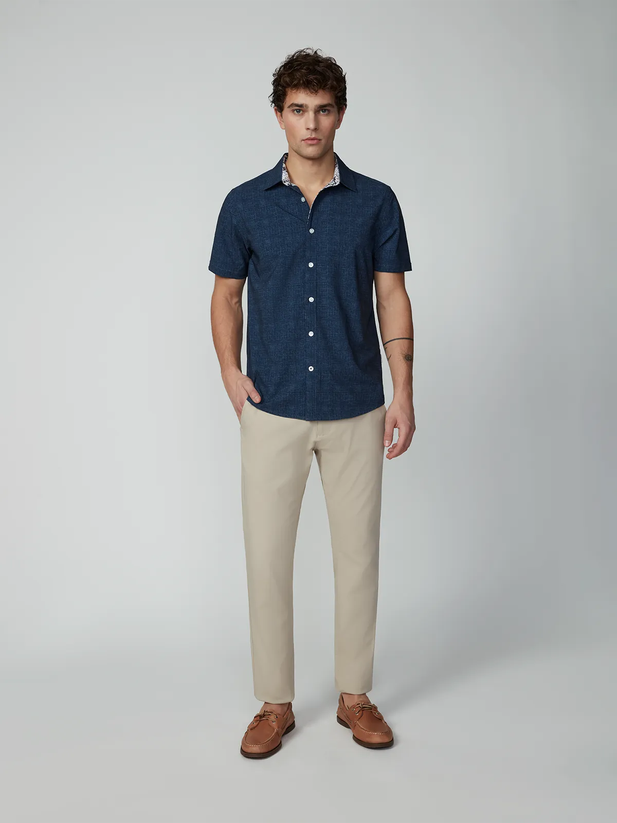 Men's Short Sleeve Textured 4-Way Stretch Shirt