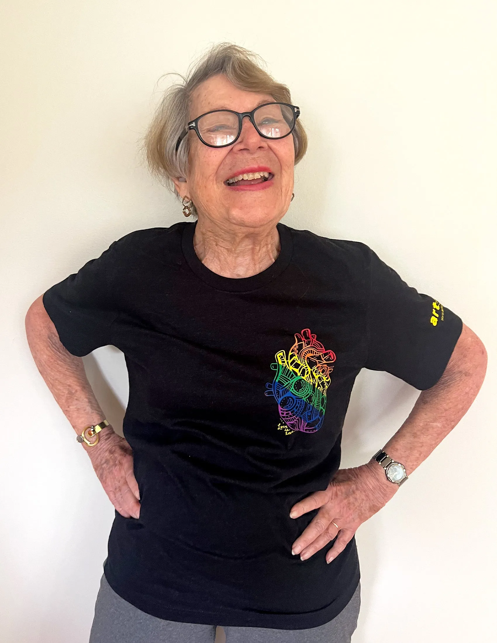 "Love is Love" Pride Heart Unisex T.Shirt