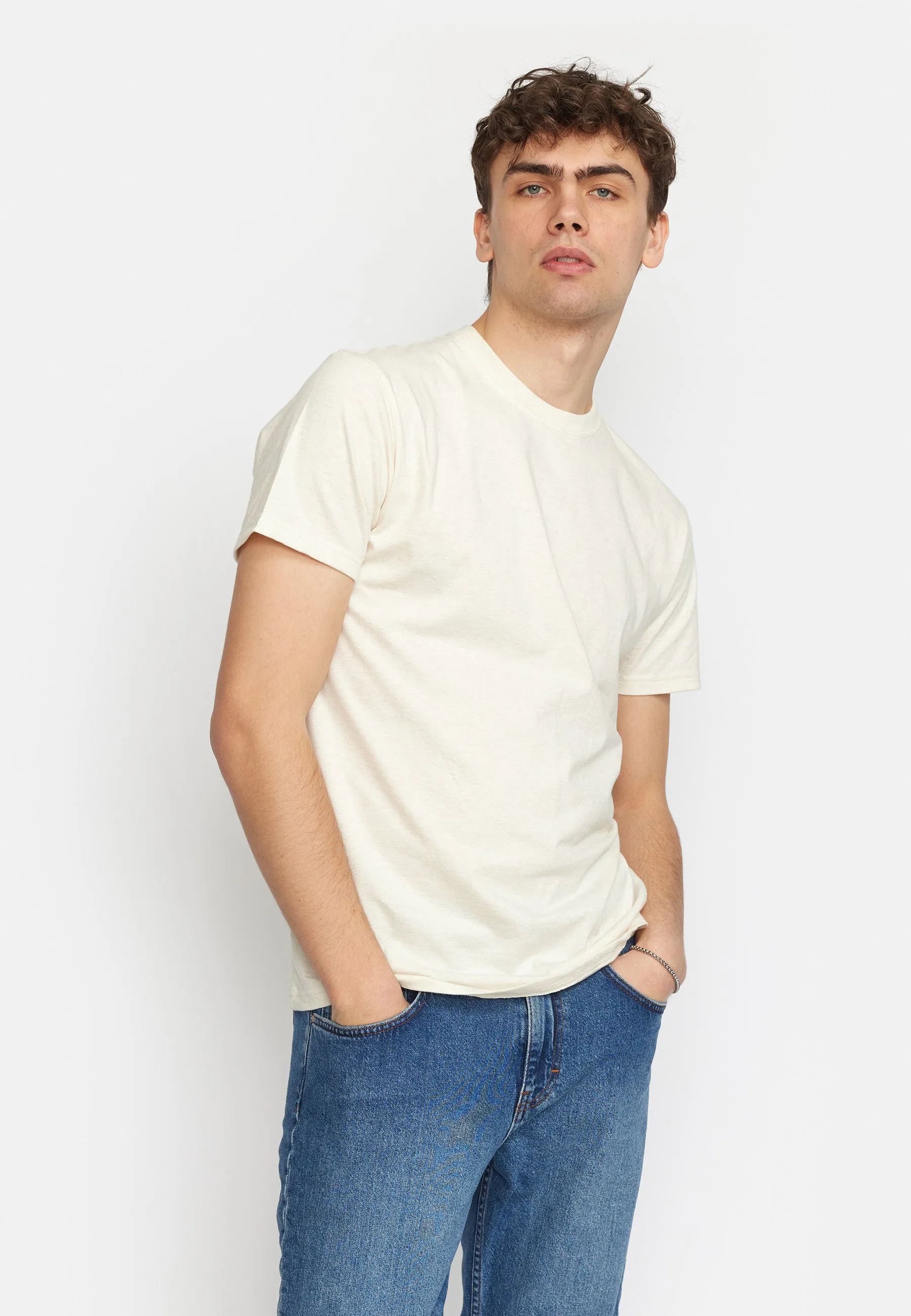 Regular T-shirt / 1051 - Offwhite