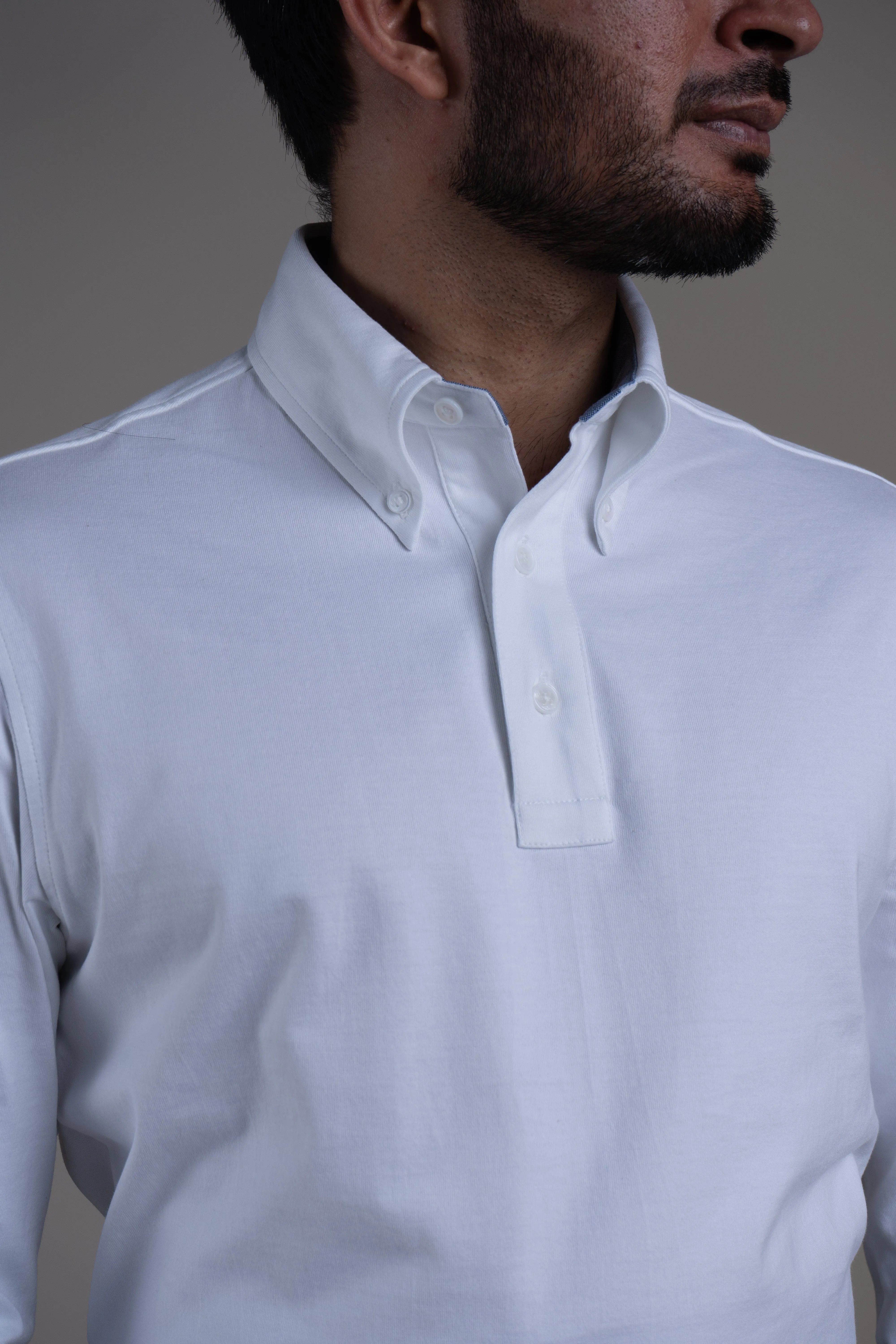 Rio in Button Down Collar