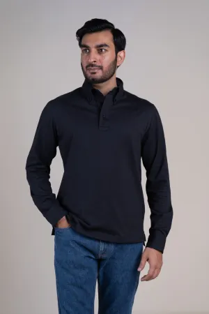 Rio in Button Down Collar