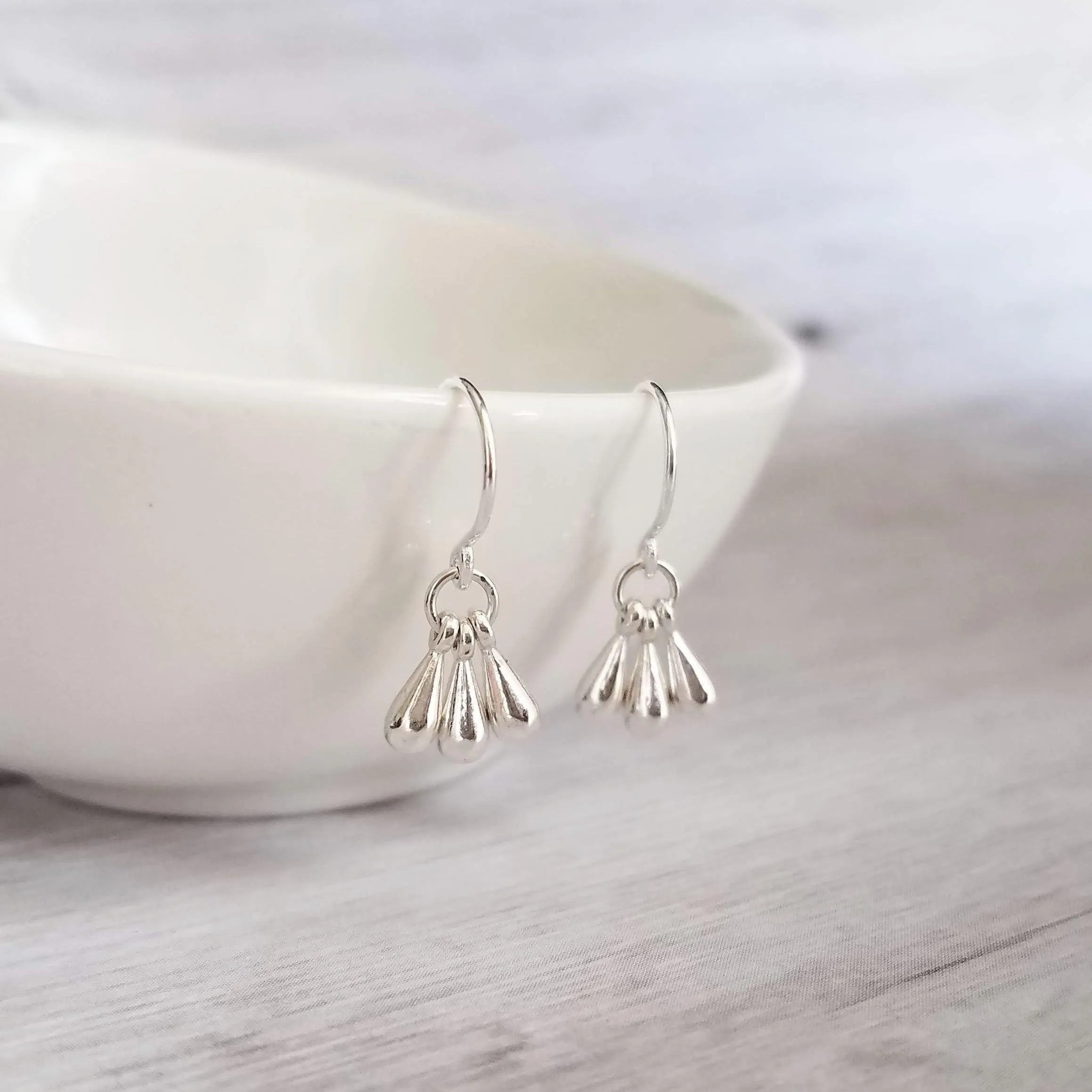 Silver Drop Earrings, tiny teardrop earring, 3 drop earring, small drop earring, little teardrop earring, silver teardrop earring small hook