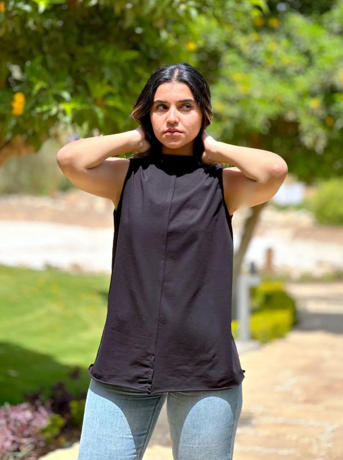 Sleeveless Round Neck T-Shirt