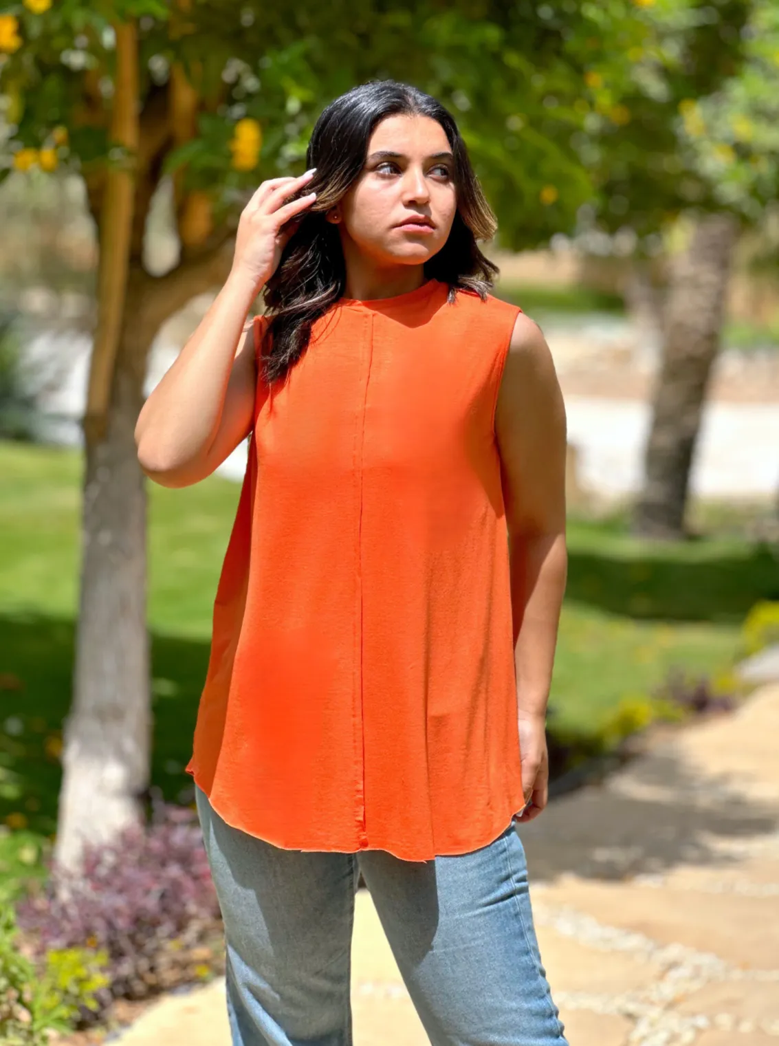 Sleeveless Round Neck T-Shirt