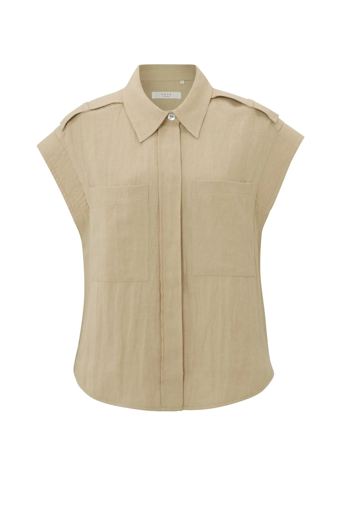 Sleeveless shirt jacket with buttons and chest pockets