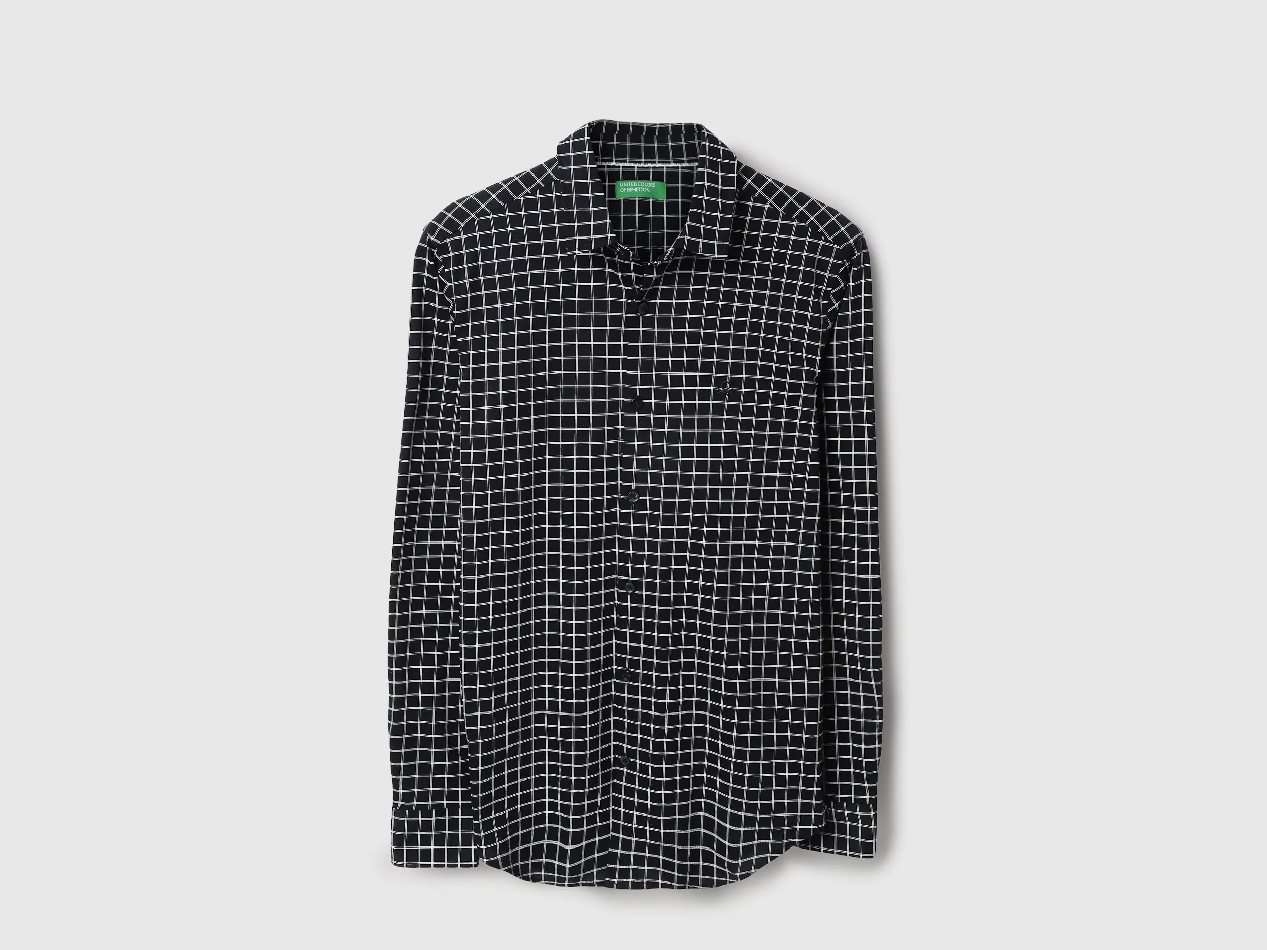 Slim Fit Spread Collar Checkered Shirts