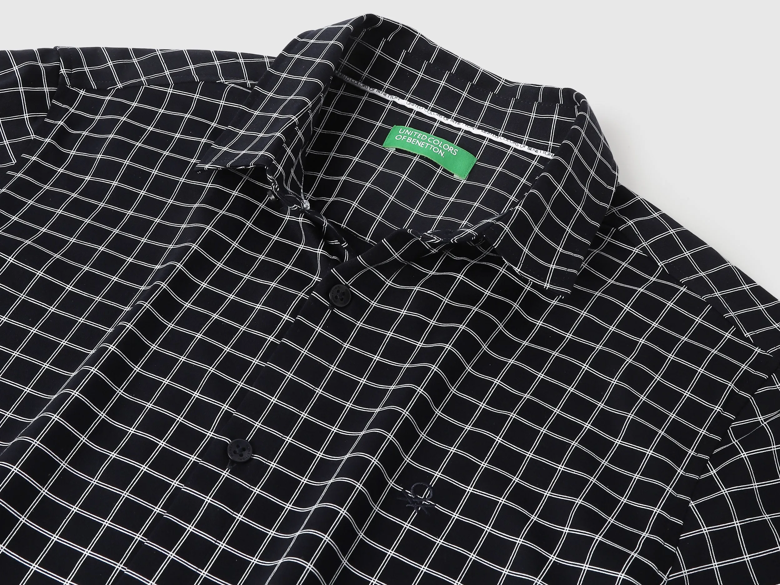 Slim Fit Spread Collar Checkered Shirts