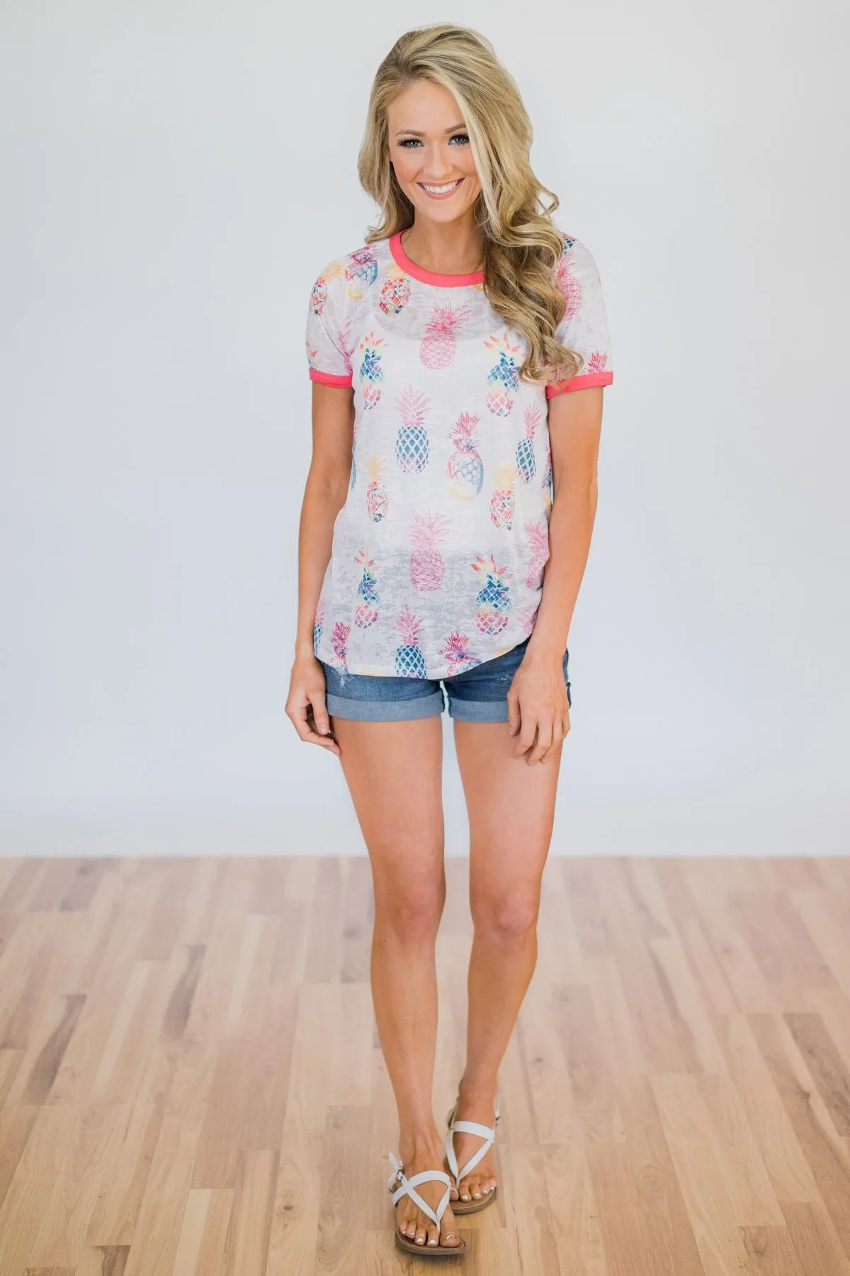 Stand Tall Pineapple Top