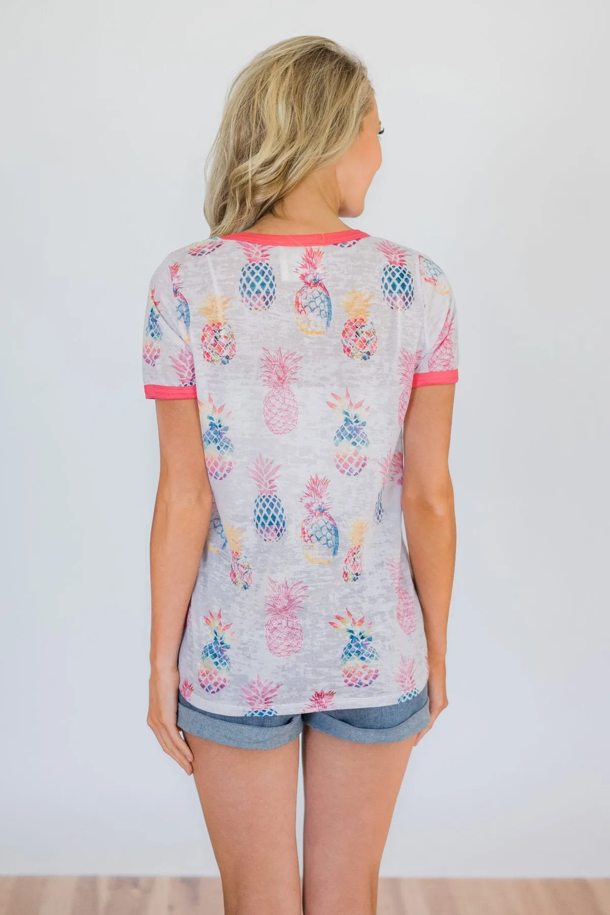 Stand Tall Pineapple Top