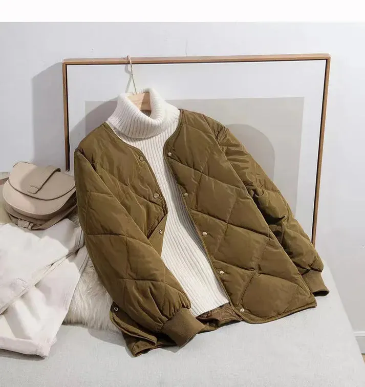 Stylish and warm women's jacket, perfect for autumn and winter