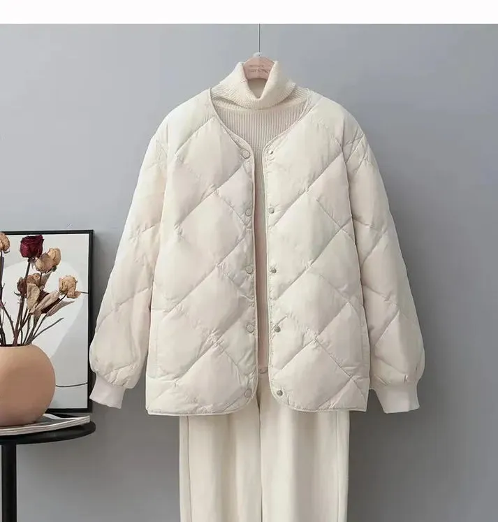 Stylish and warm women's jacket, perfect for autumn and winter