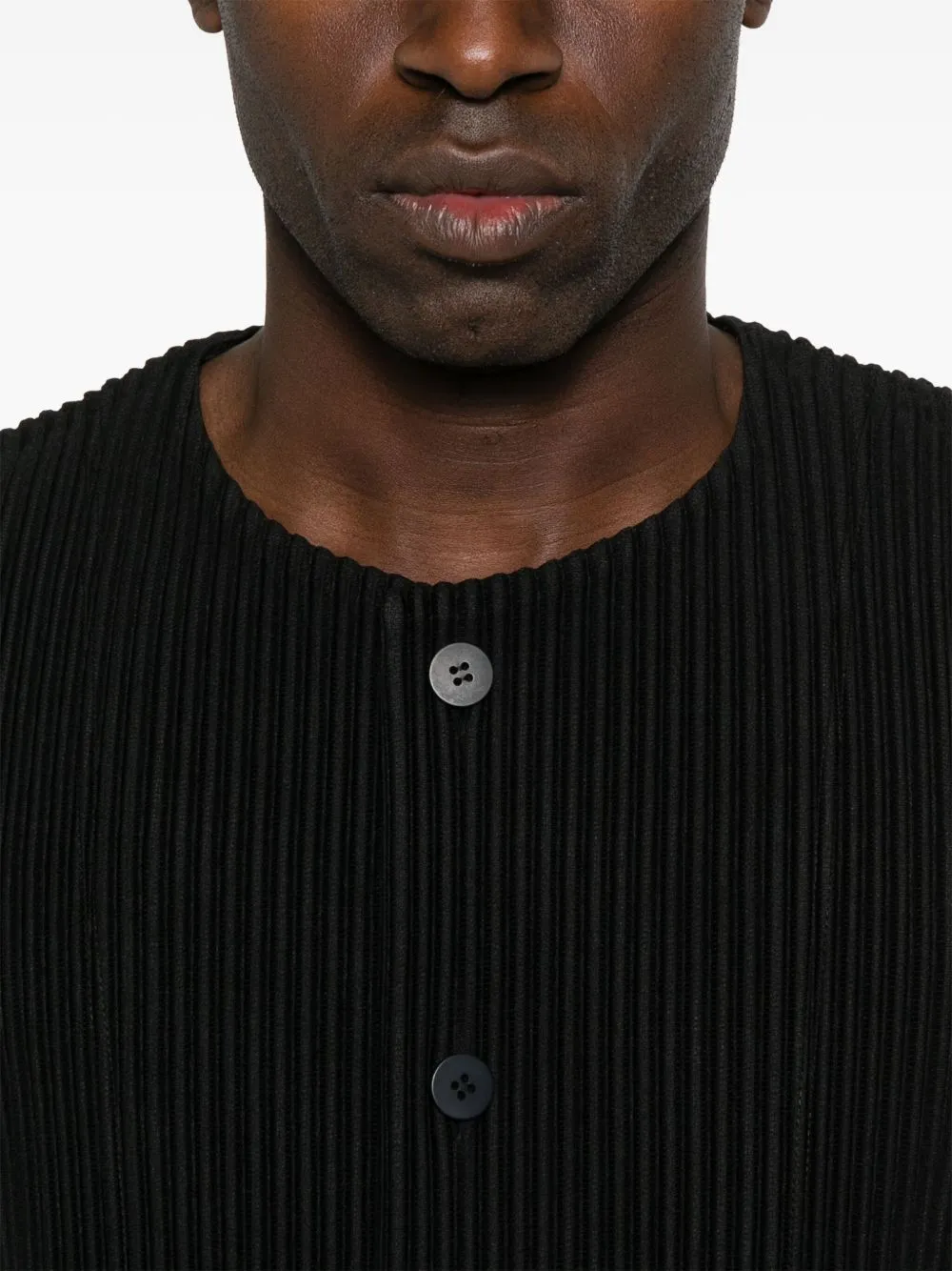 Tailored pleats vest