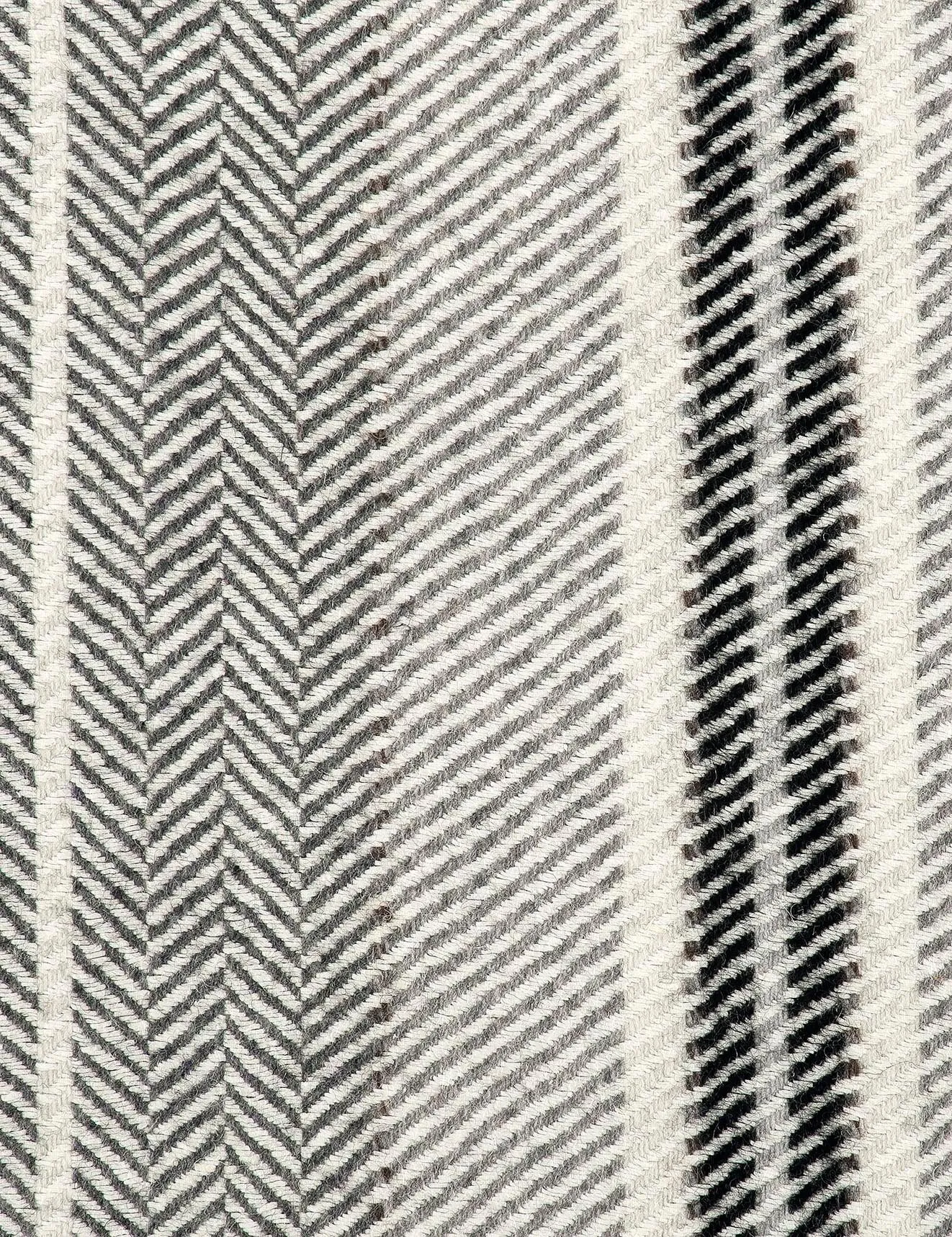 Tailored Twill-silver fox