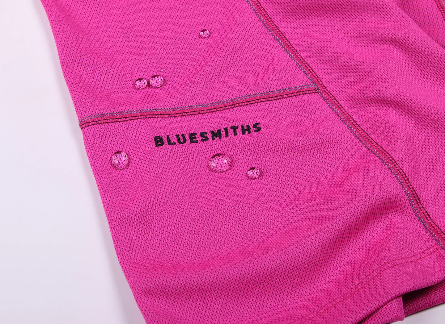 The Kanaha Hydrophobic Shirt for Women - Black (Hibiscus Pink)
