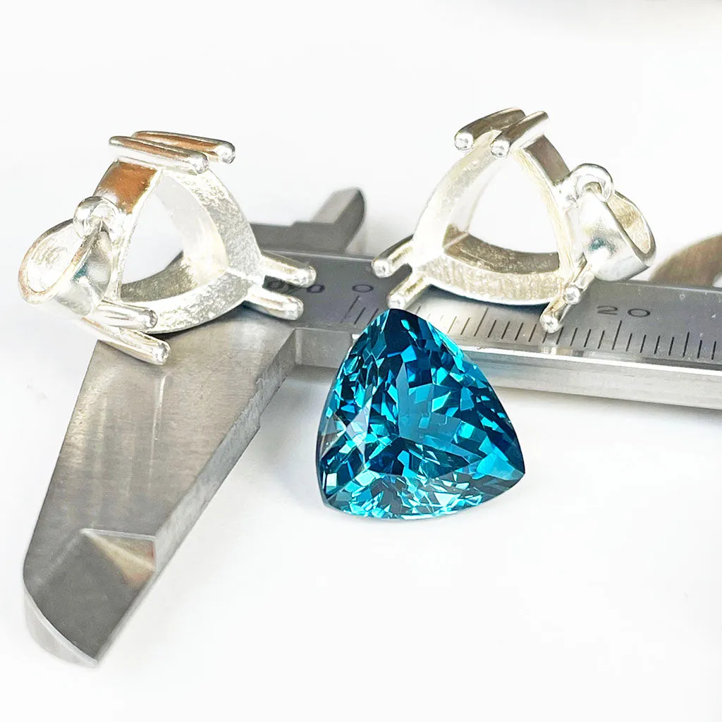 Topaz - London Blue Trilliant Cut - 13.03ct
