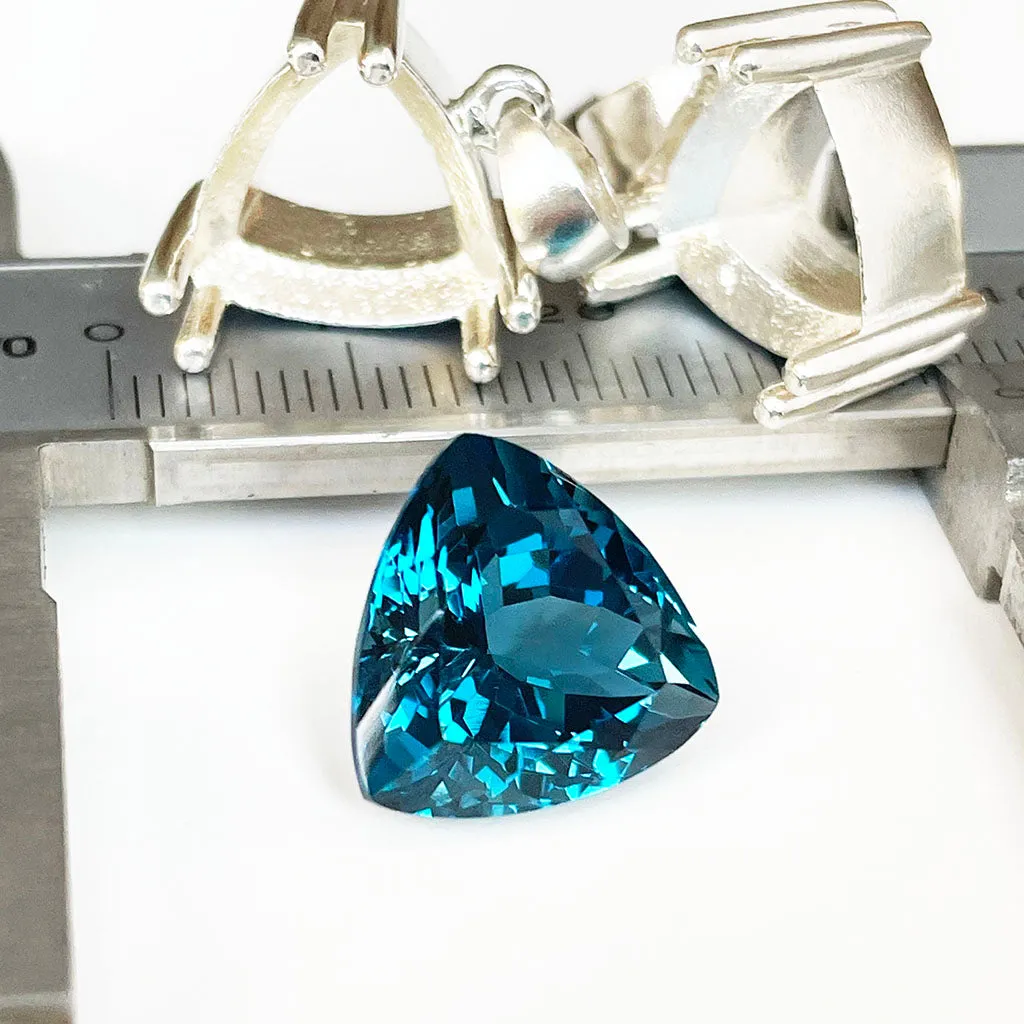 Topaz - London Blue Trilliant Cut - 13.03ct
