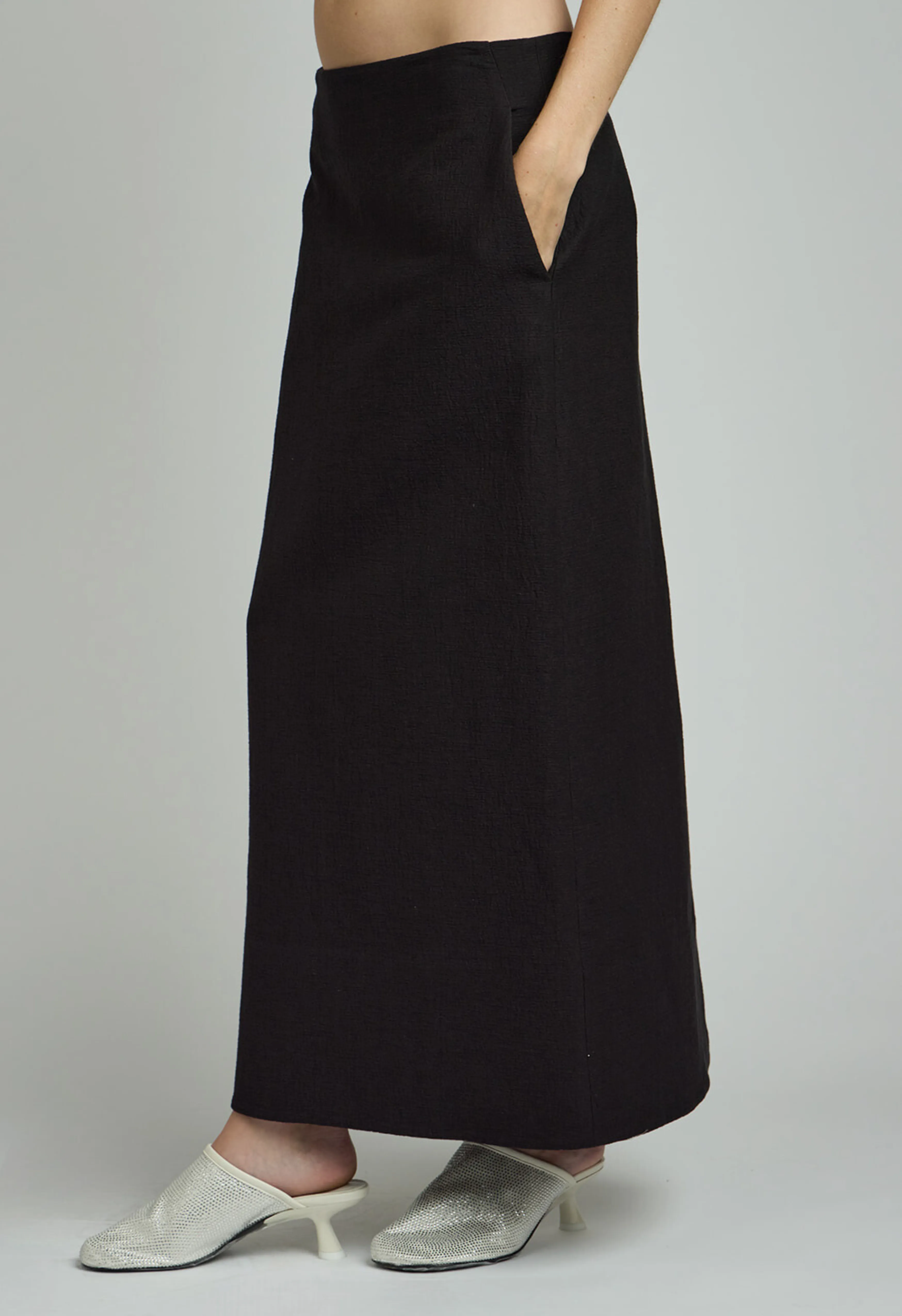 Trevy Tailored Skirt in Black